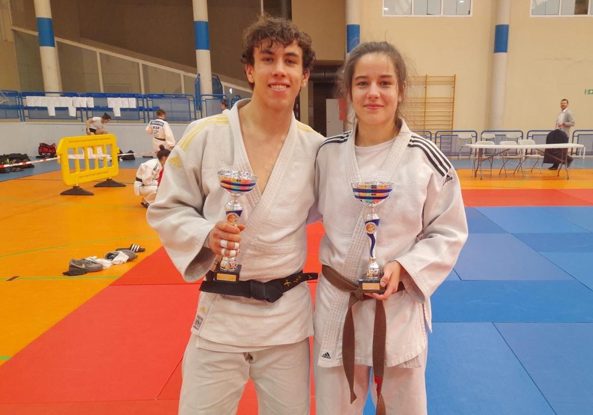 Carlota Cabaco e Ignacio Buch en Torneo Junior.