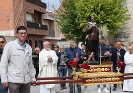 Un momento de la procesión en honor a San Isidro celebrada en Pedrajas de San Esteban