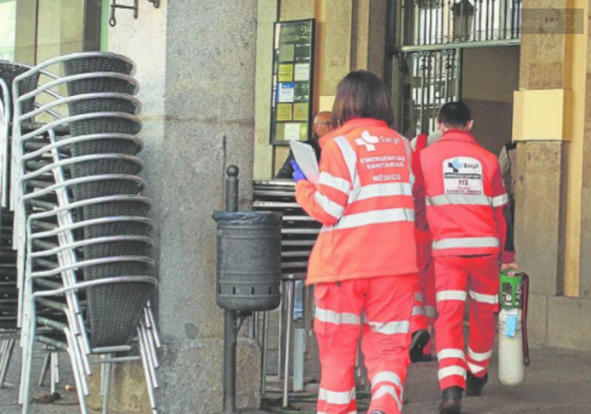 Personal sanitario de emergencias en Segovia, en una imagen de archivo.