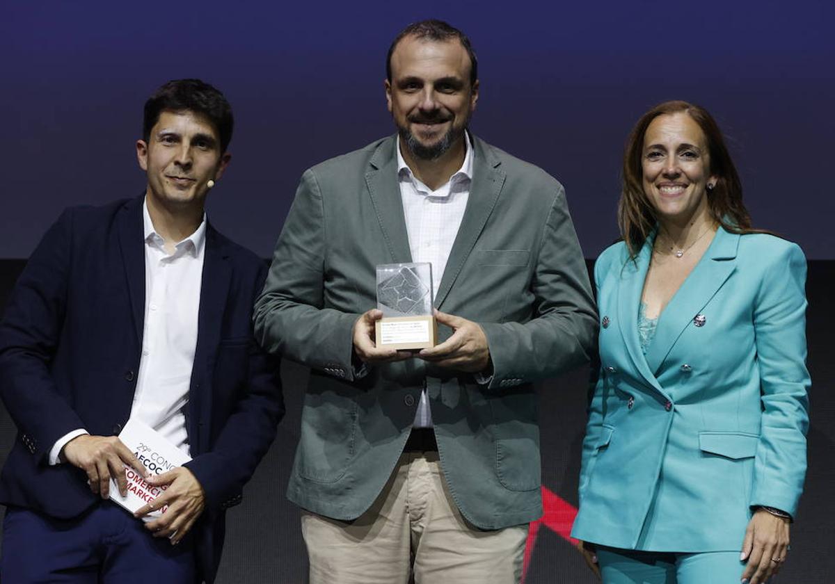 Pelayo Collantes recogió el premio.