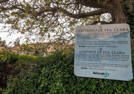 Cartel a la entrada del convento de las clarisas en Belorado.