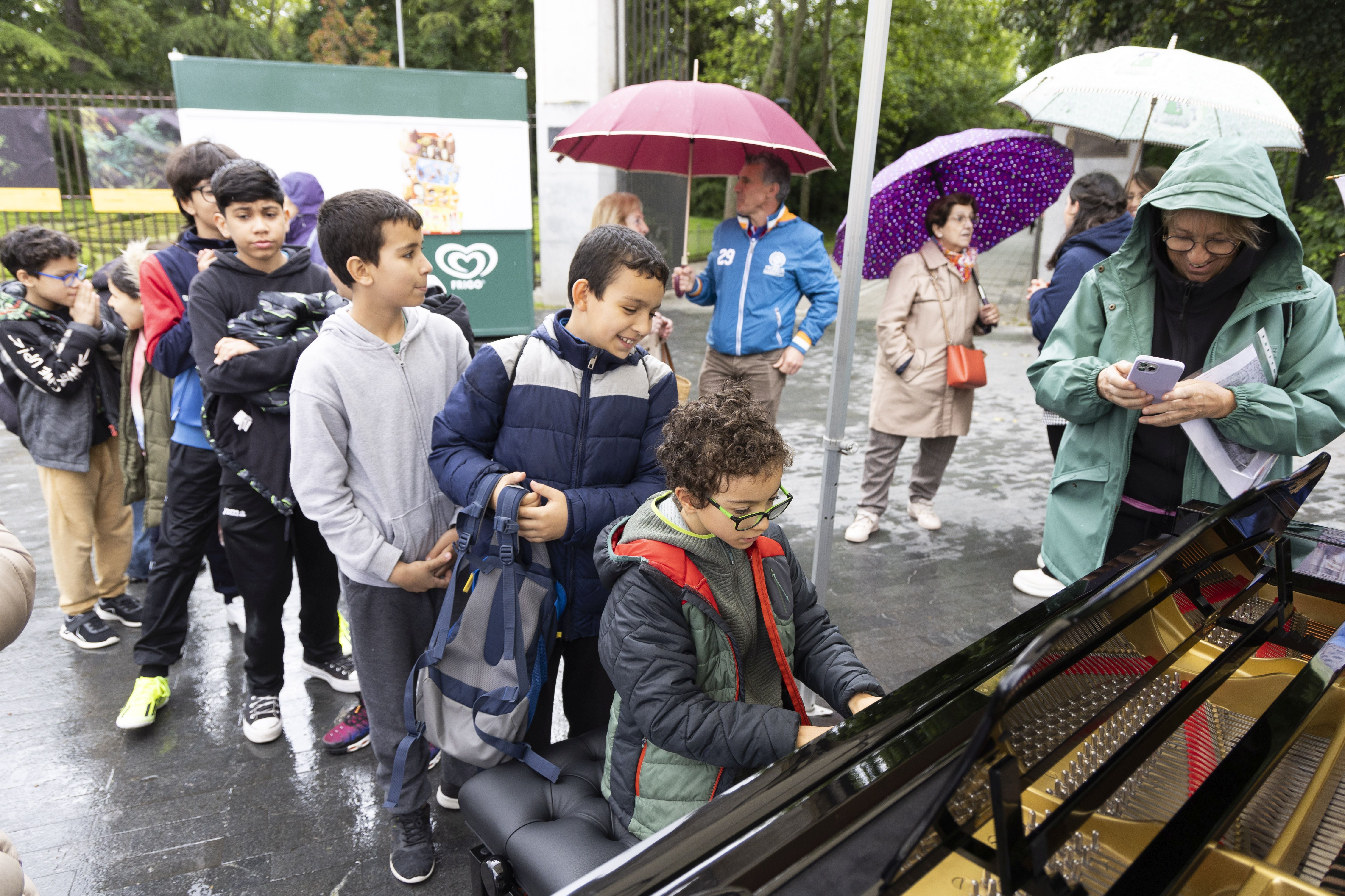 El centro de Valladolid se llena de pianos, en imágenes