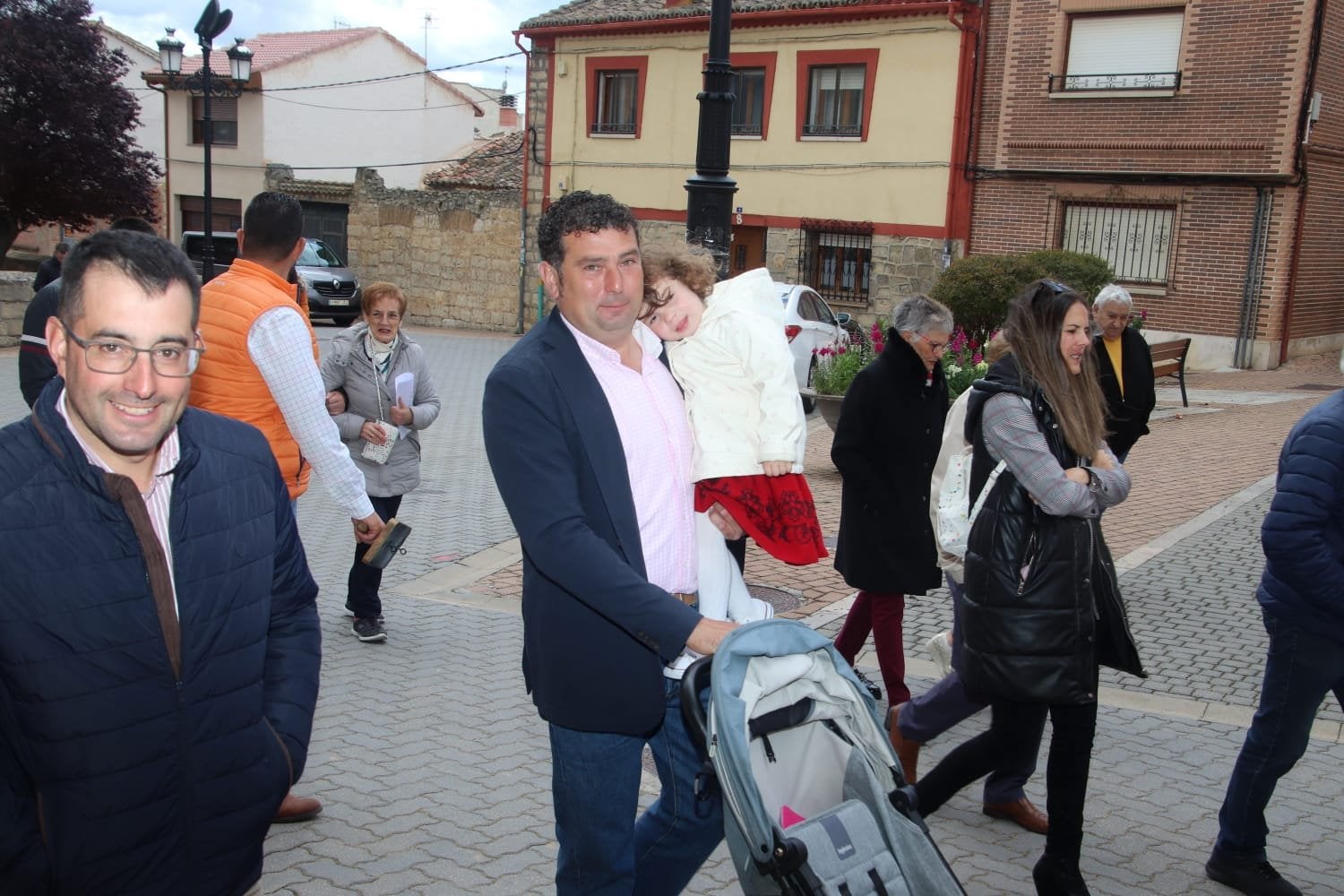 Torquemada, fiel a la tradición con la hoguera y la ofrenda a San Isidro