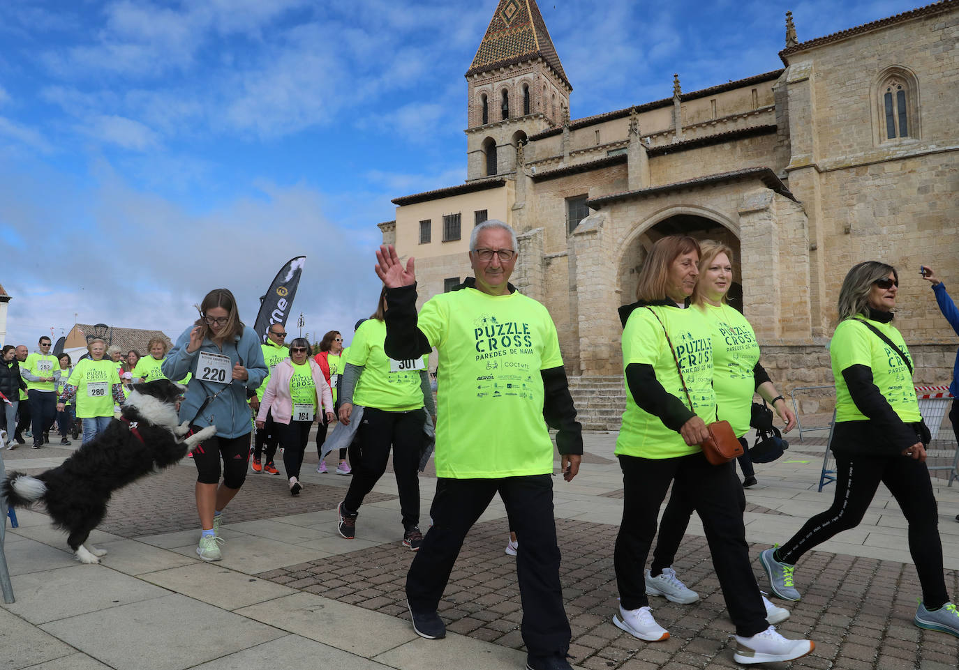 Puzles y caminata solidaria en Paredes de Nava