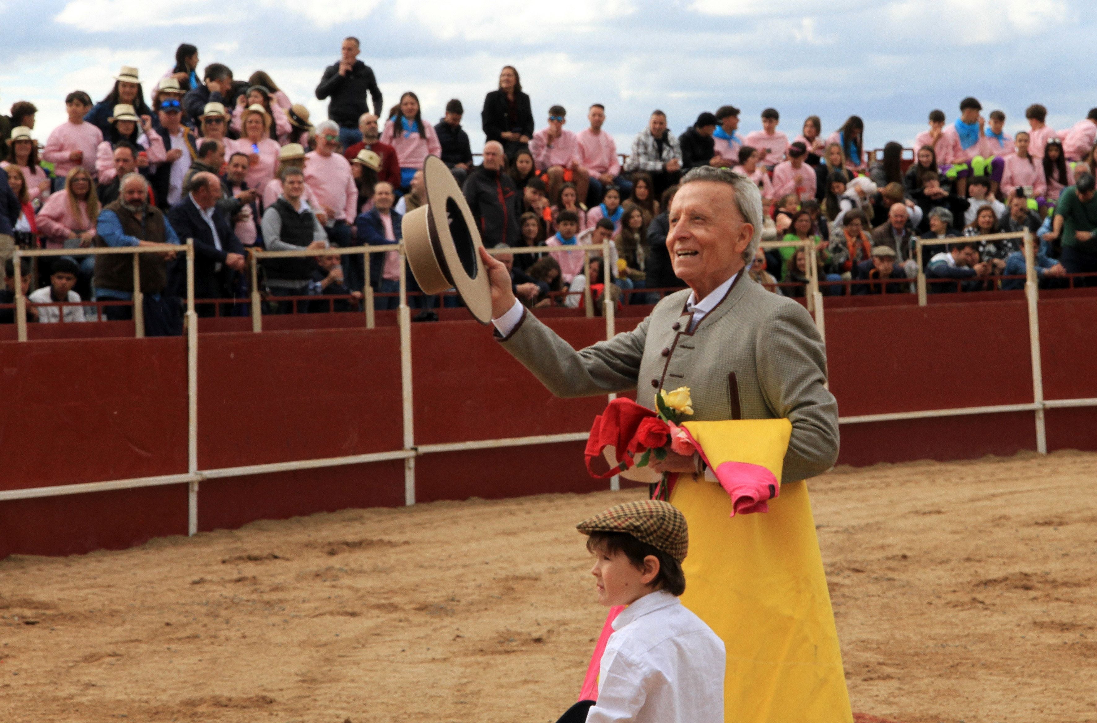 El festejo taurino de La Lastrilla con Ortega Cano, en imágenes