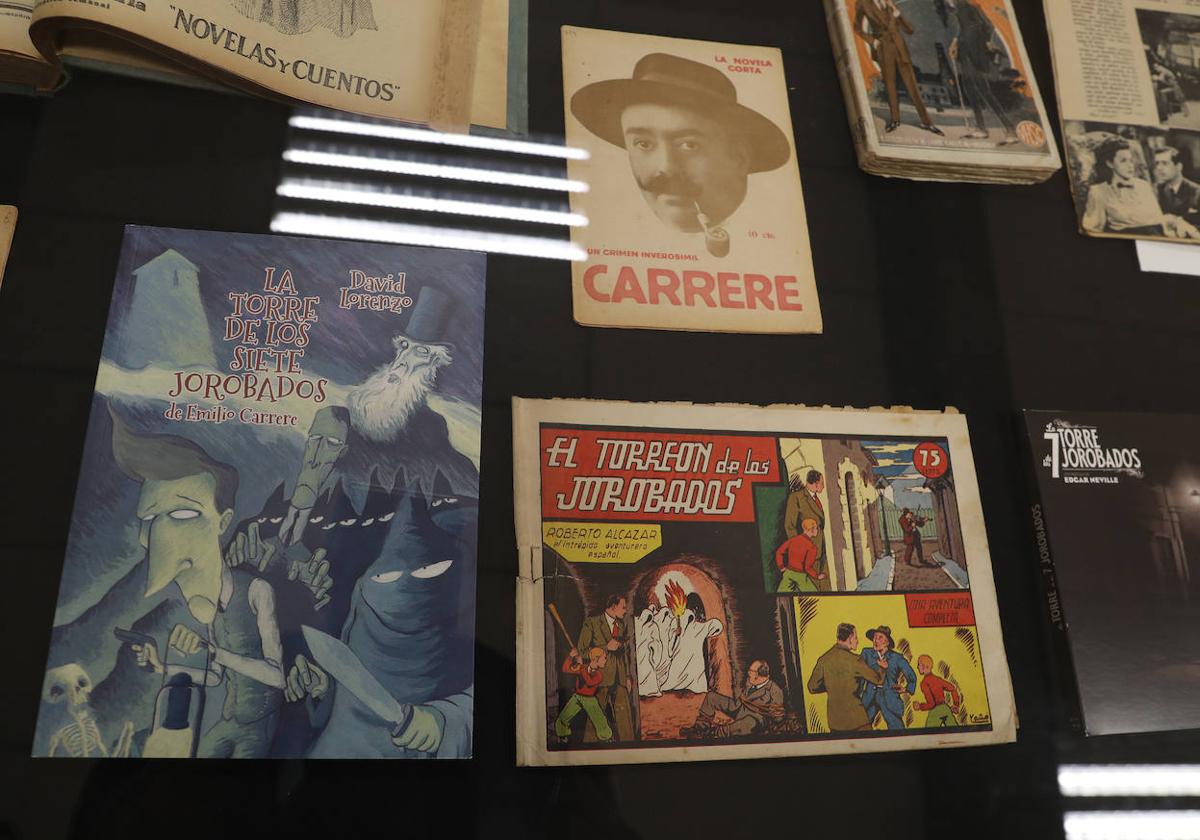 Una exposición de material de &#039;La torre de los siete jorobados&#039;