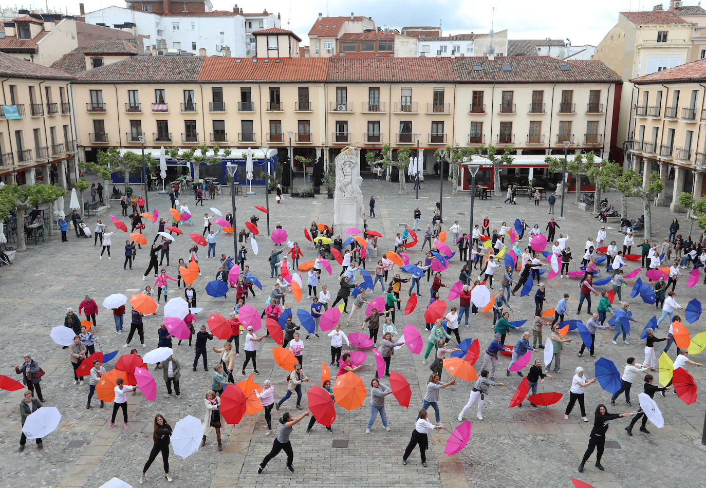 Los centros sociales espantan a la lluvia