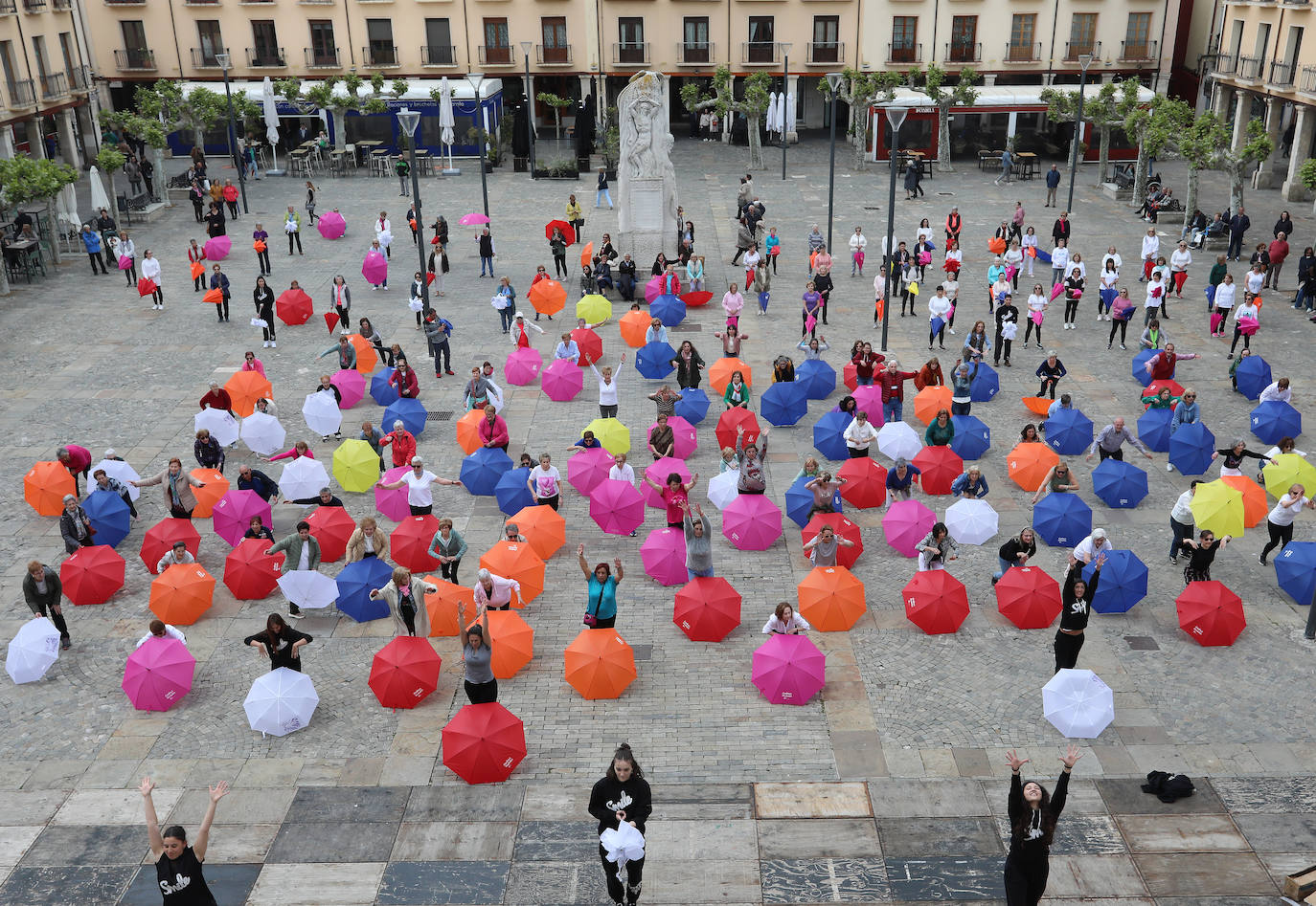 Los centros sociales espantan a la lluvia