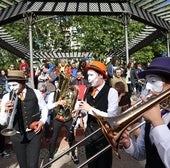 Una romería vitalista con jazz y funambulismo estrena el TAC