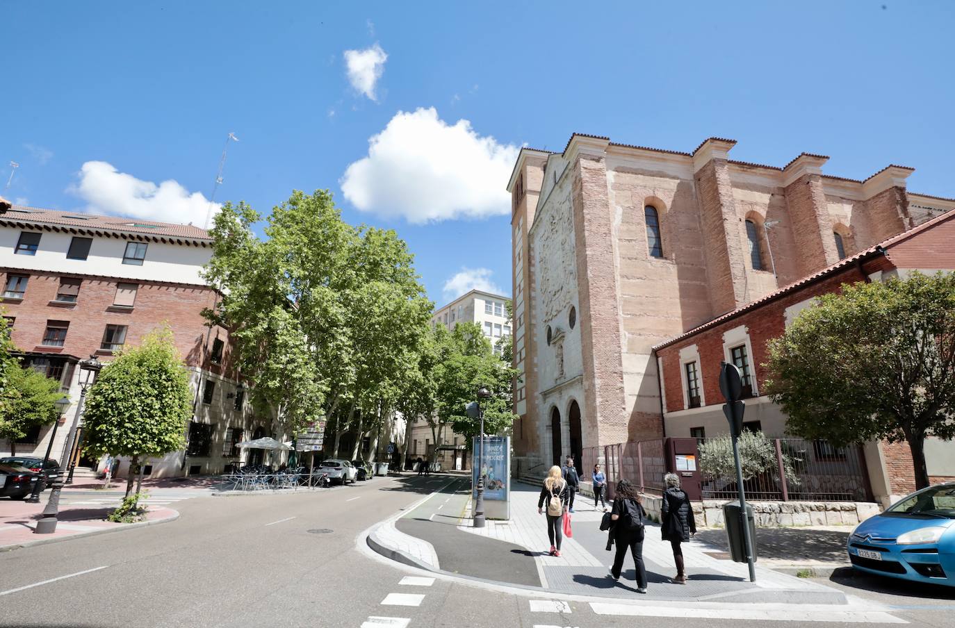 Un recorrido en imágenes por la calle Colón