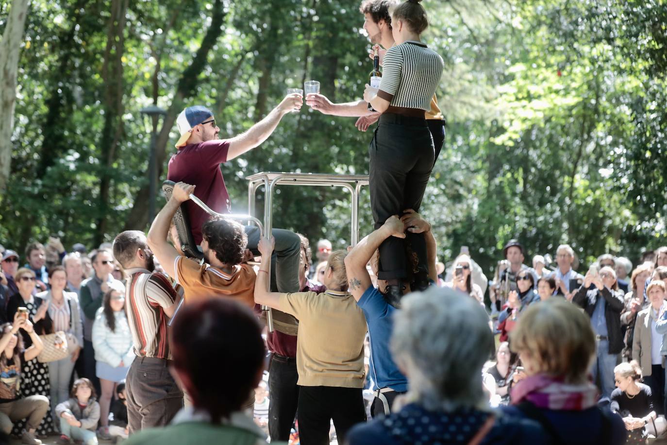 Compañía Circ Pistolet, circo Cataluña, Festival internacional de teatro y artes de calle