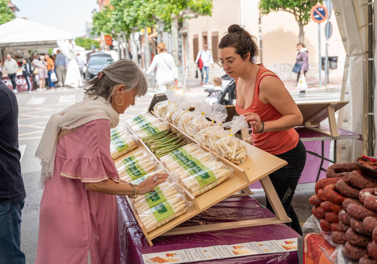 La Feria del Espárrago de Tudela de Duero en imágenes