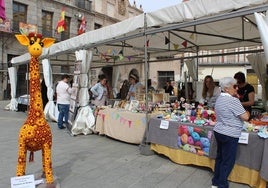 Ambiente en la Feria de Productos de la Tierra y Gremios Artesanales de Medina del Campo