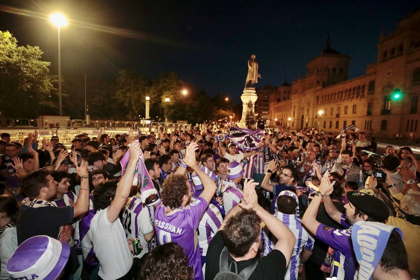 Fotos de la celebración del ascenso en la fuente de Zorrilla