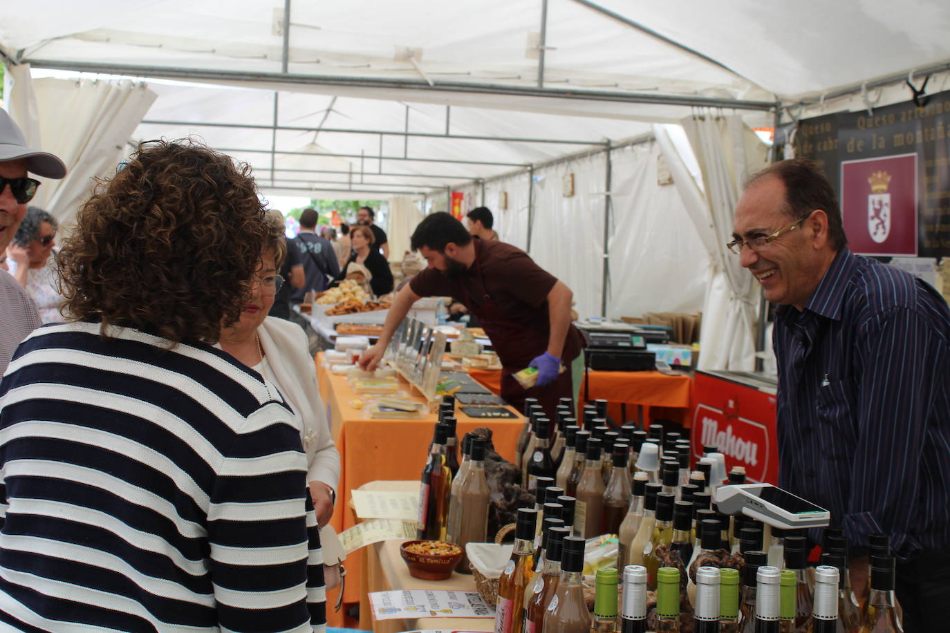 Las imágenes de la despedida de la Feria del Espárrago en Tudela de Duero