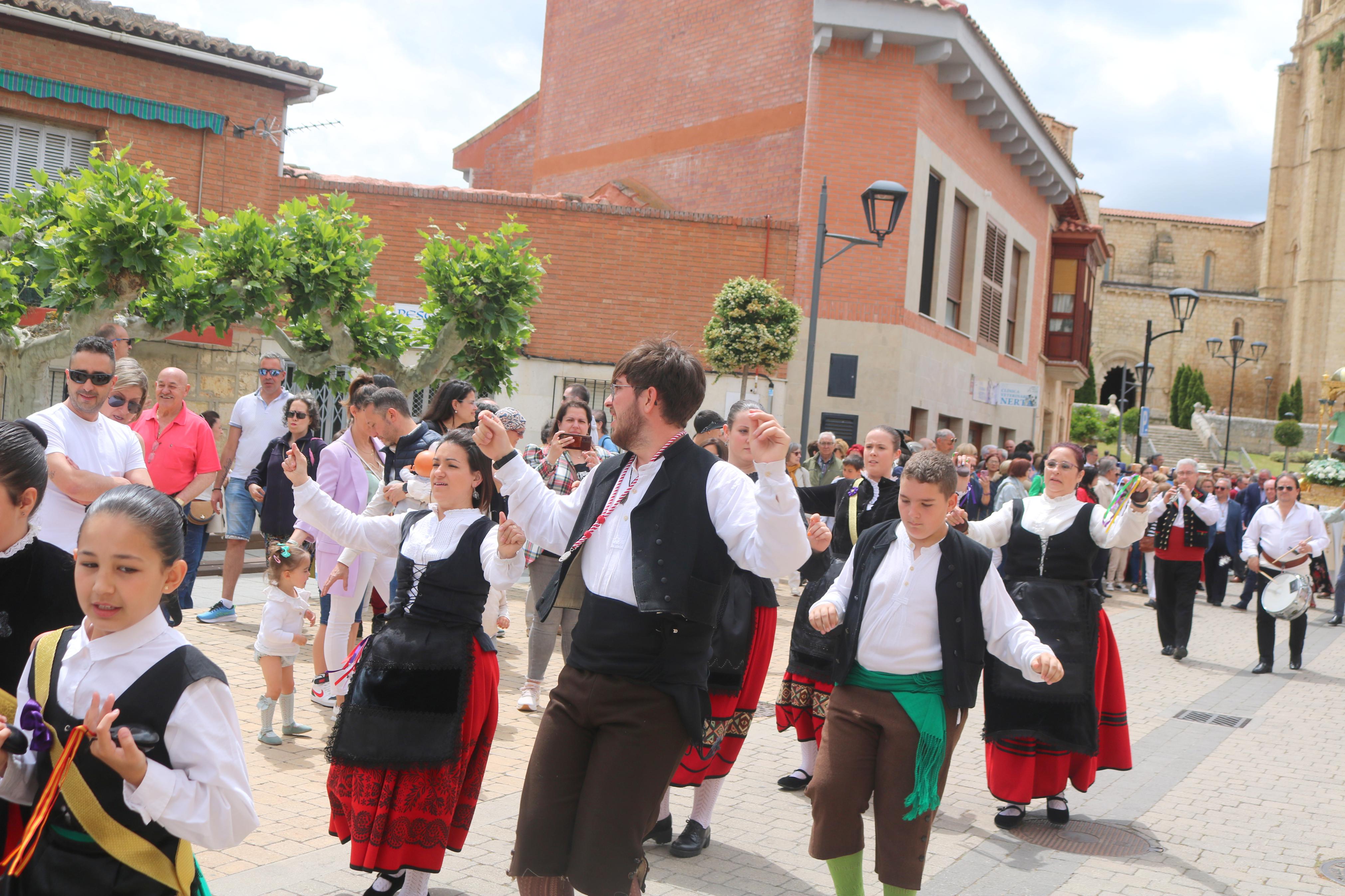 Bautizo Extraordinario del Niño Jesús en Villamuriel de Cerrato