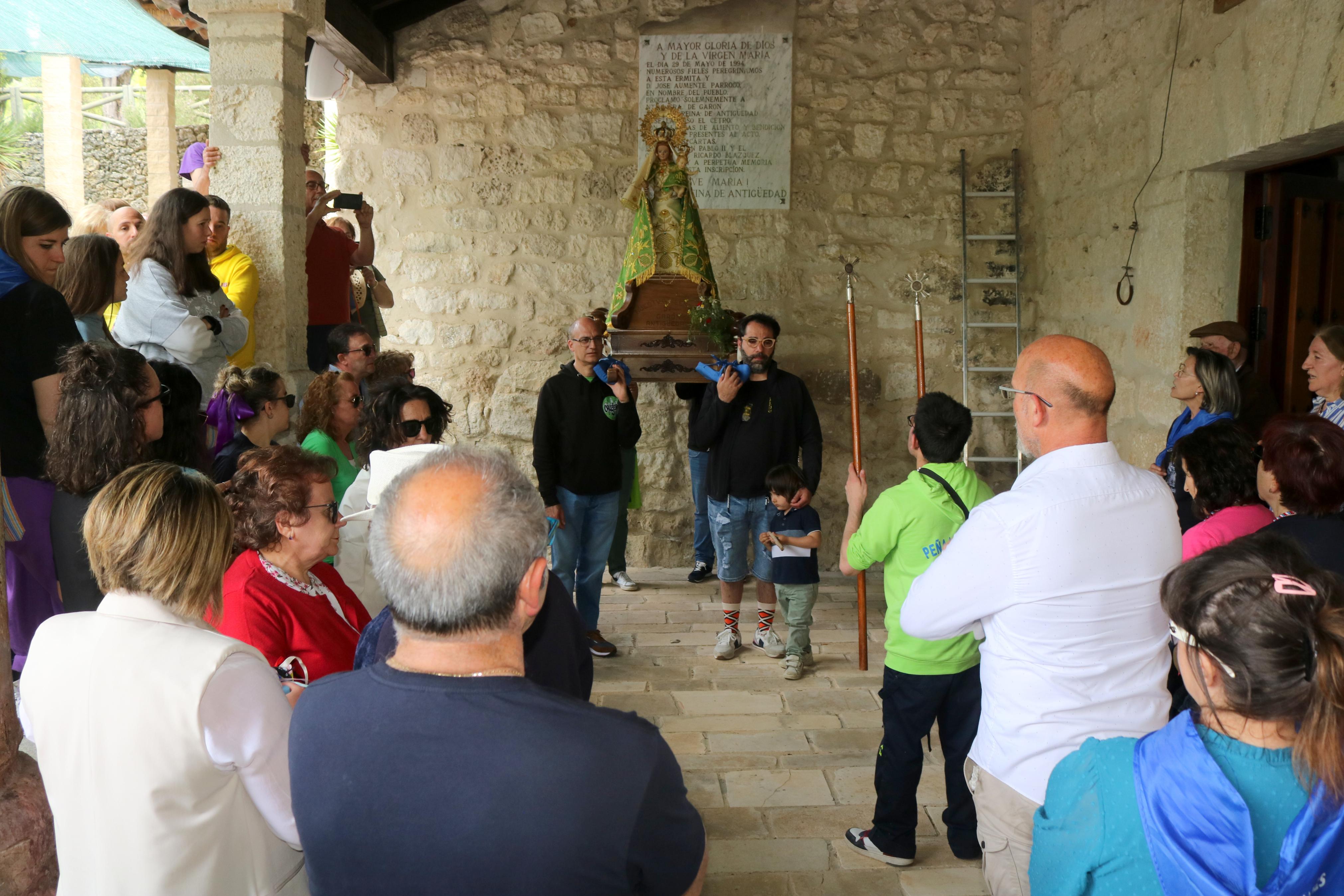 Antigüedad danza en honor a la Virgen de Garón