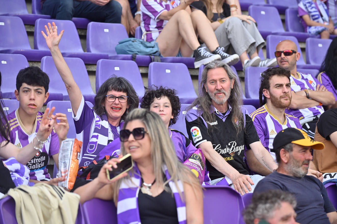 Búscate en la grada del Real Valladolid-Villarreal B (1/4)