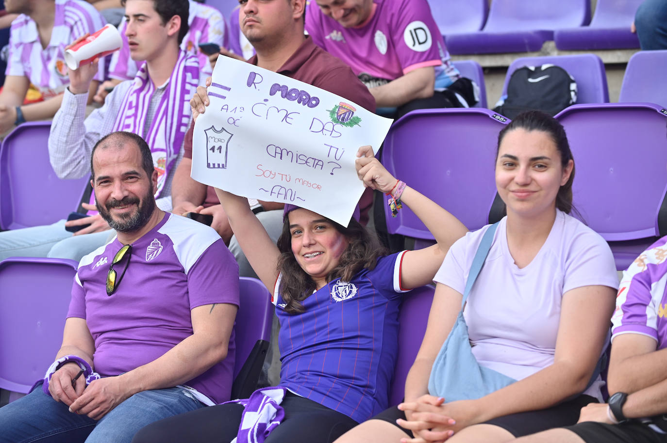 Búscate en la grada del Real Valladolid-Villarreal B (1/4)