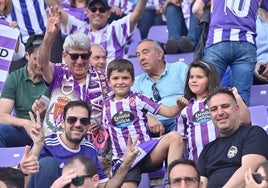 Búscate en nuestras fotos de la grada del Real Valladolid-Villarreal