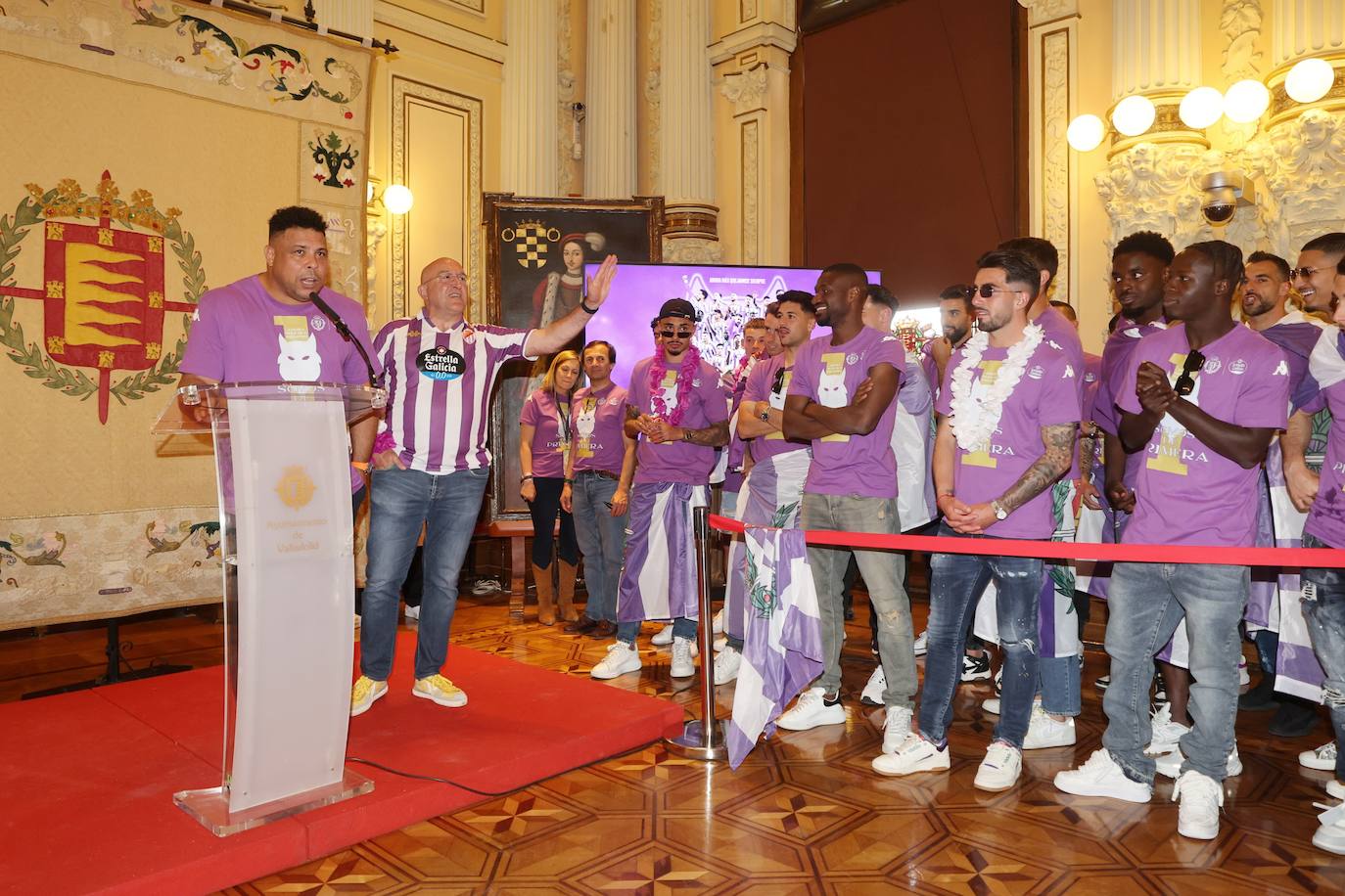 Las imágenes del Real Valladolid en el ayuntamiento