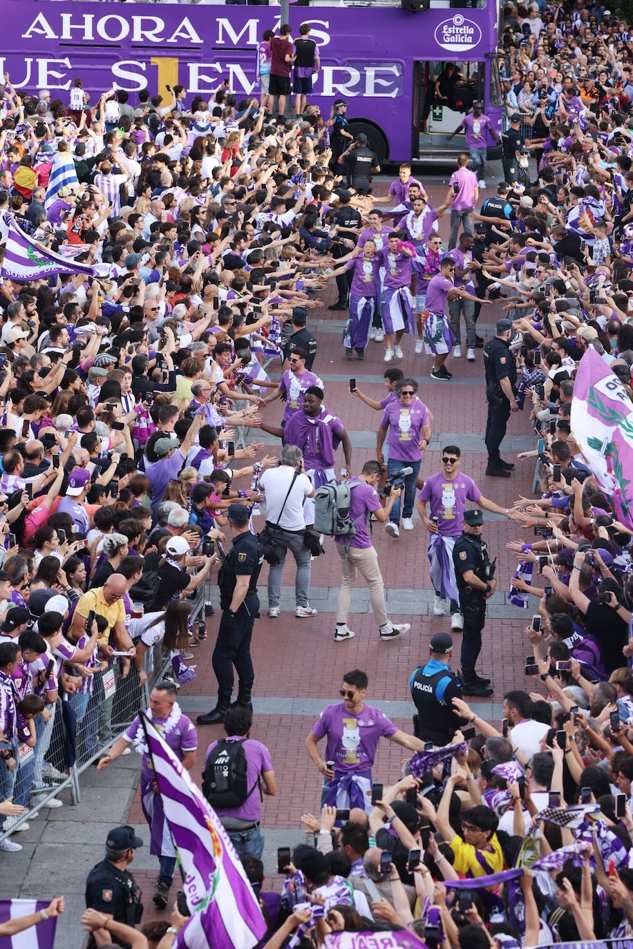 Las imágenes del Real Valladolid en el ayuntamiento