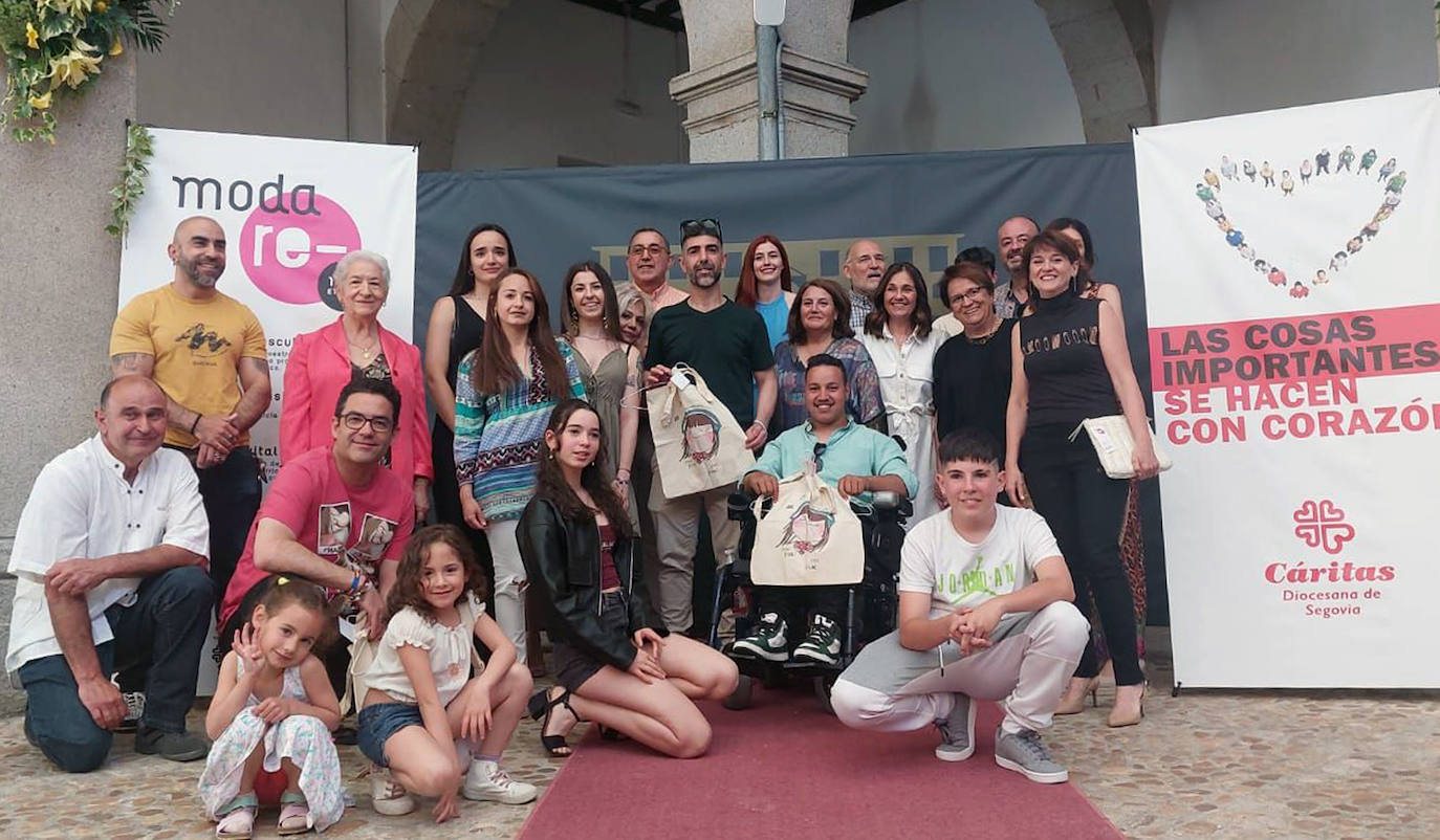 Fotografías del desfile de Cáritas