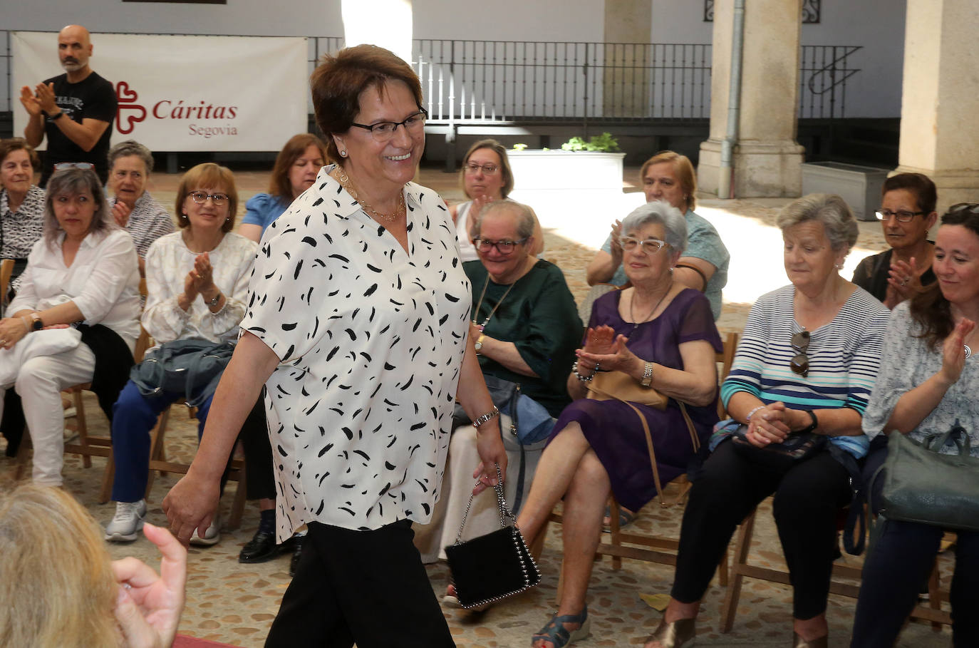 Fotografías del desfile de Cáritas