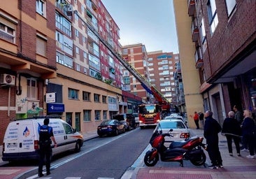 Rescatan a un octogenario con alzheimer que pidió auxilio a voces desde su piso