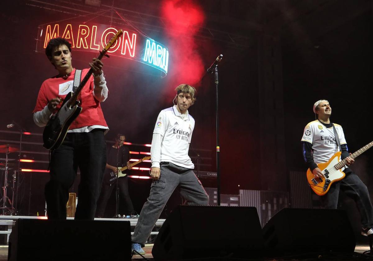 Concierto de Marlon en el parque del Salón