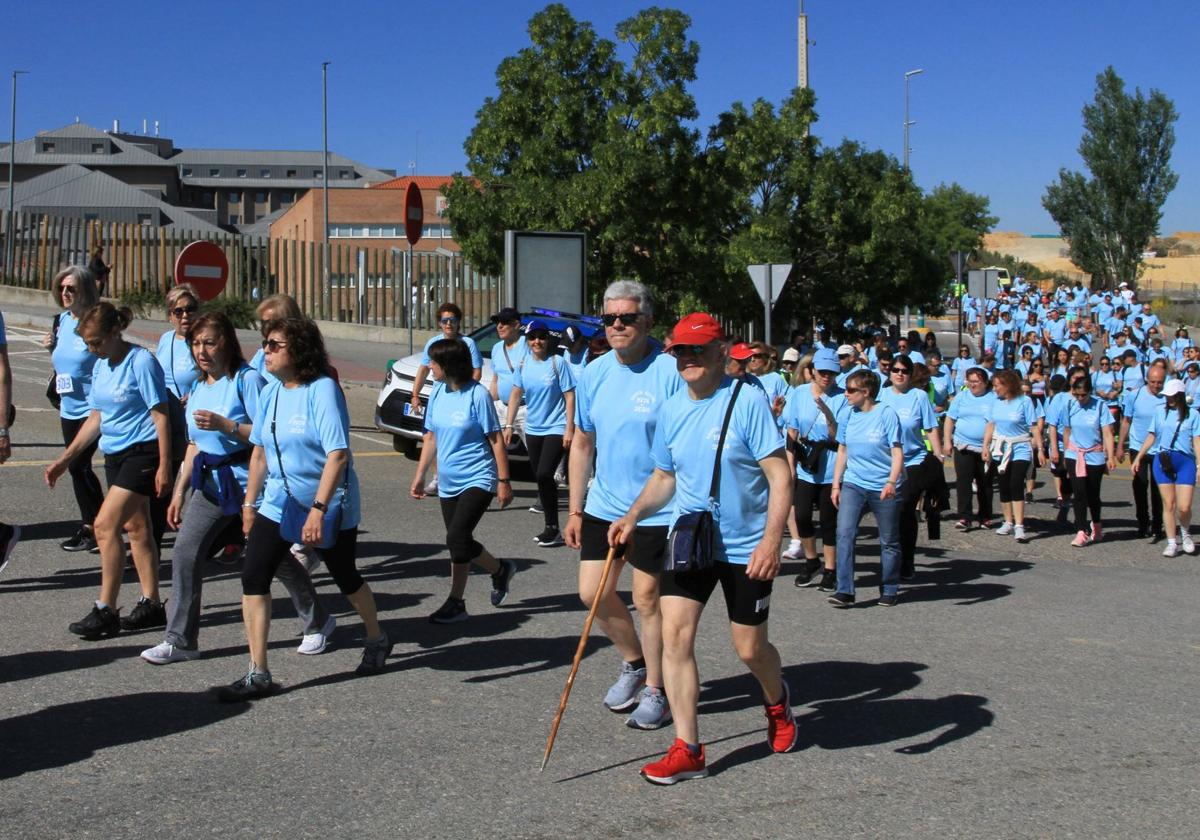 Inicio de la marcha, este domingo, por el 50 aniversario del Hospital General de Segovia.