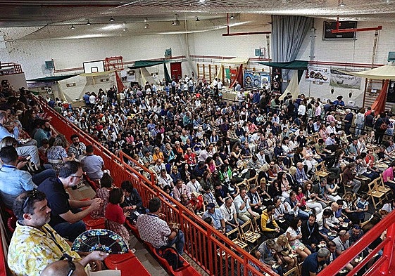 Asistentes de la macro-cata de la III Feria Europea del Queso de Serrada