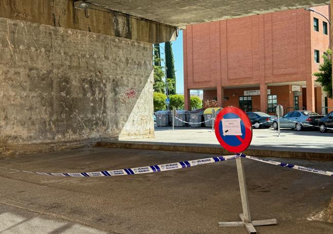 El 'aparcamiento', vacío este martes tras la colocación de las señales.