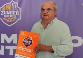 El presidente del club Zunder Palencia, Gonzalo Ibáñez, en la presentación de la campaña de socios.