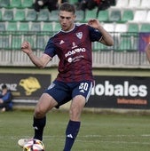 «He pasado en un año de dejar el fútbol a ascender»