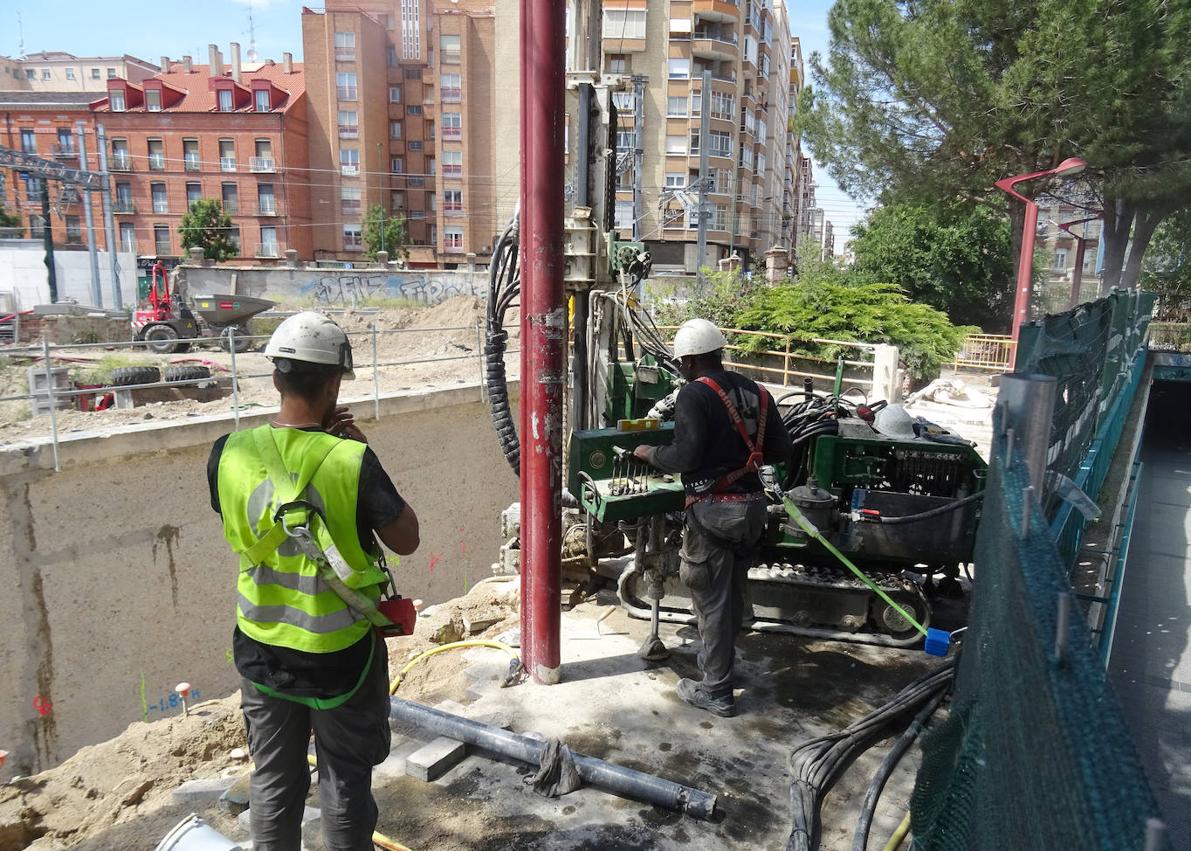 Imagen secundaria 1 - Trabajos de ampliación del túnel de Labradores.