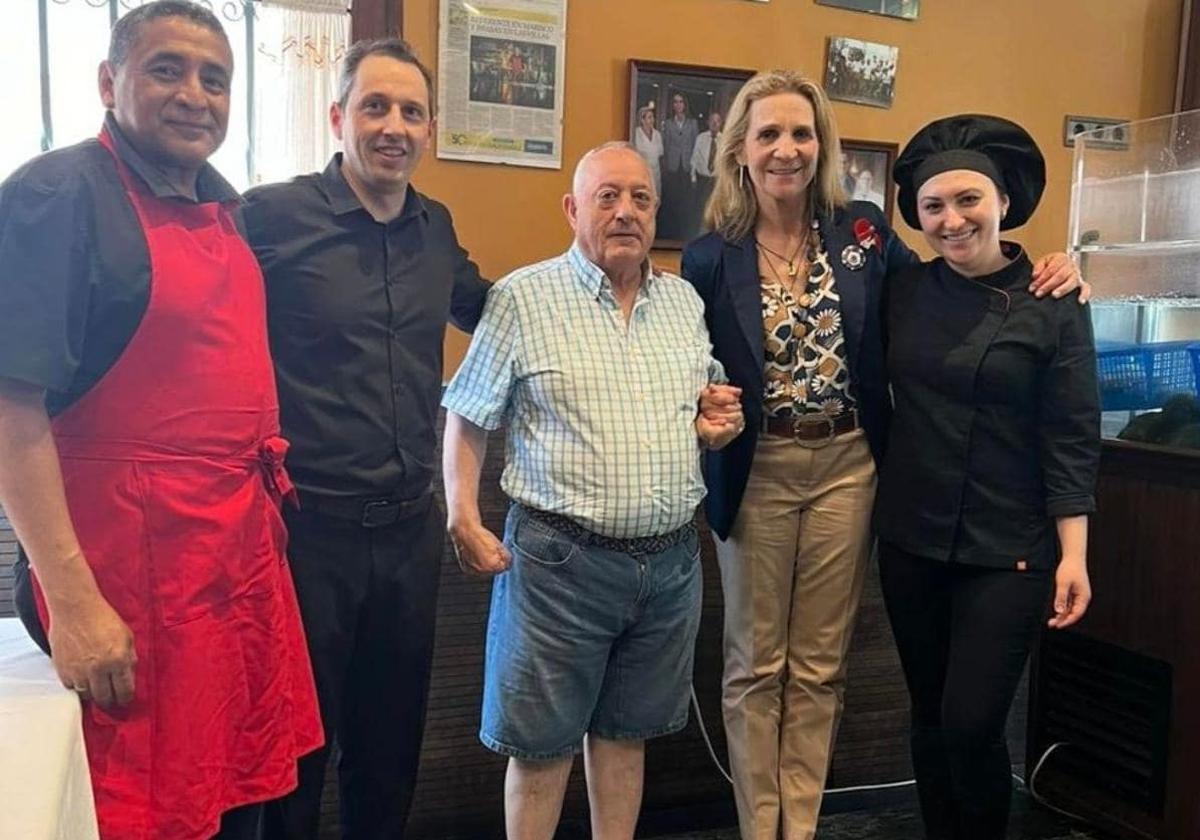 La Infanta Elena visitó el martes el restaurante Mi Casa de Valladolid.