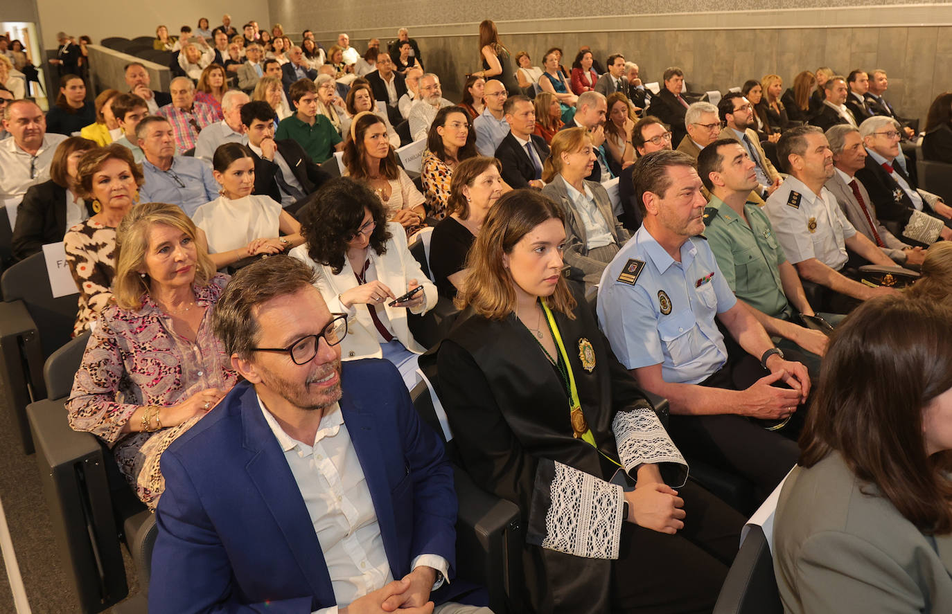 Jura y reconocimiento a los abogados de Palencia