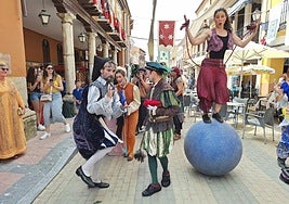 Músicos y juglares, este sábado en el Mercado Comarcal de Villalón de Campos.