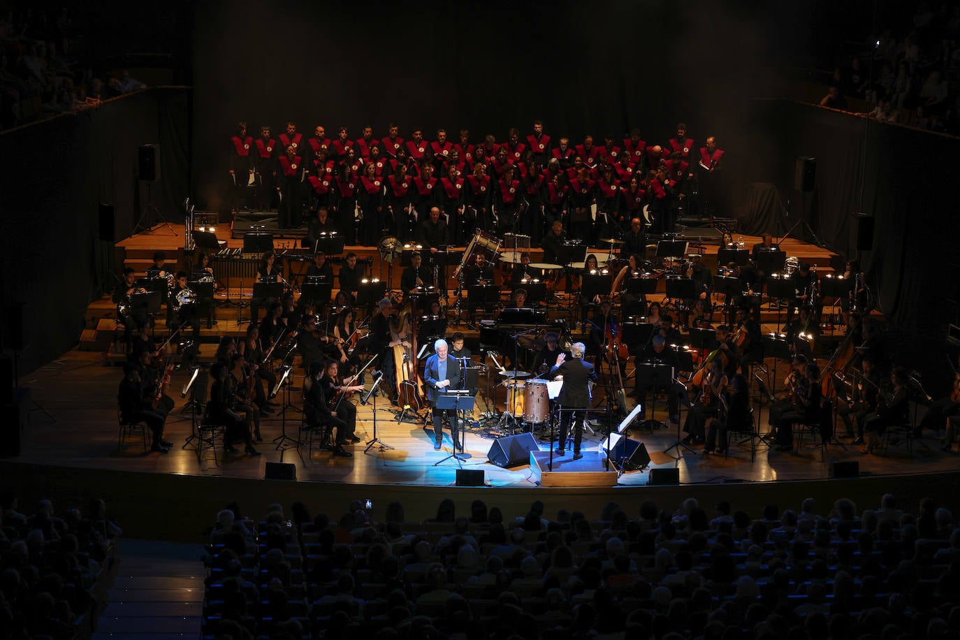 El concierto de Víctor Manuel en Valladolid, en imágenes