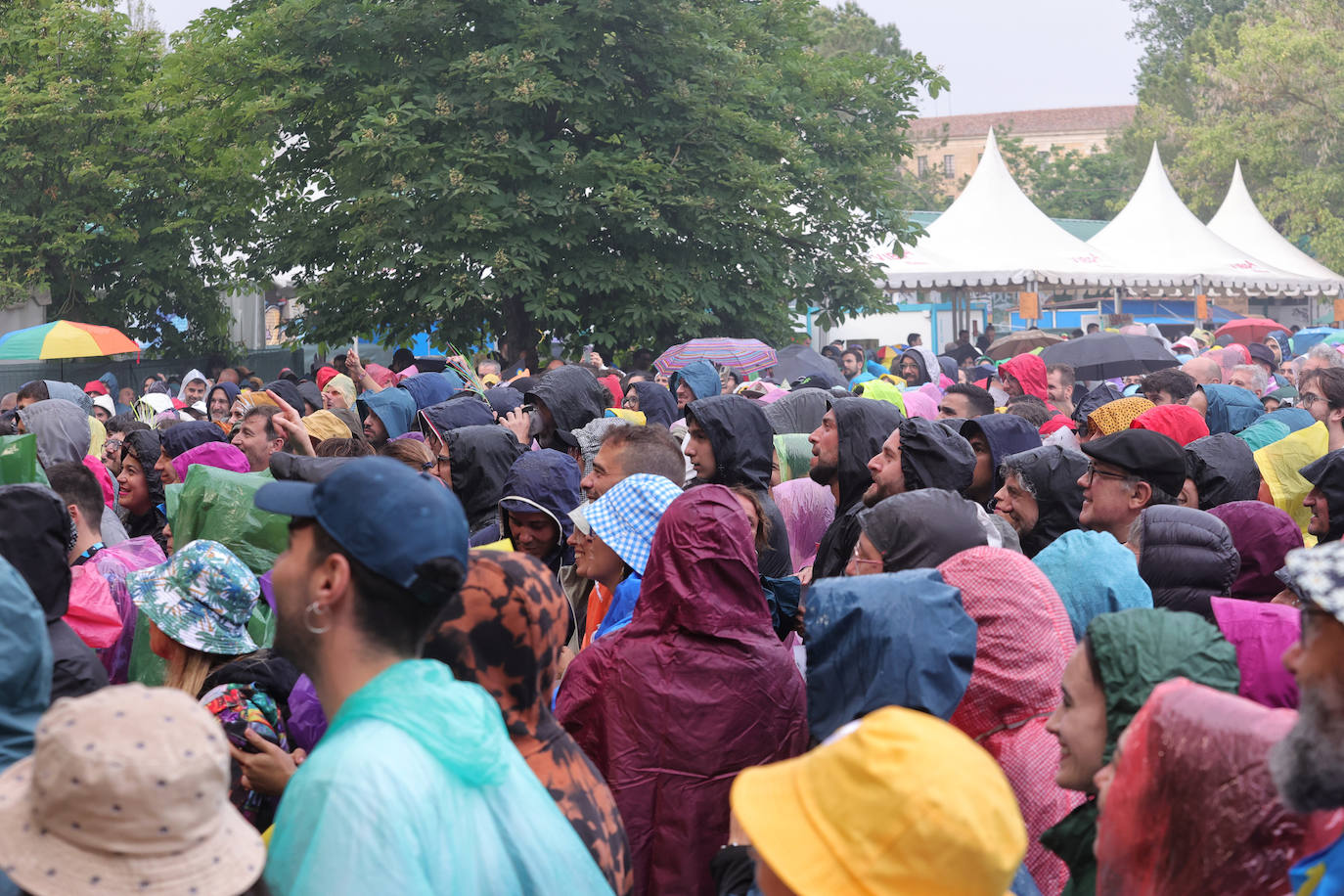 La lluvia no puede con el calor musical del Palencia Sonora