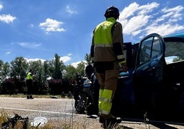 Uno de los vehículos implicados en el siniestro mortal de Requejo de la Vega.