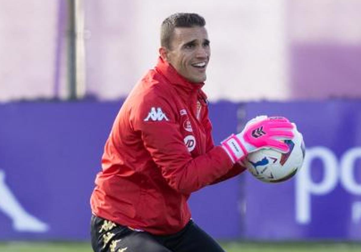 Jordi Masip, durante un entrenamiento con el Real Valladolid.