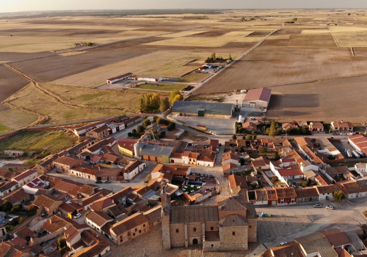 Imagen aérea de Velayos.