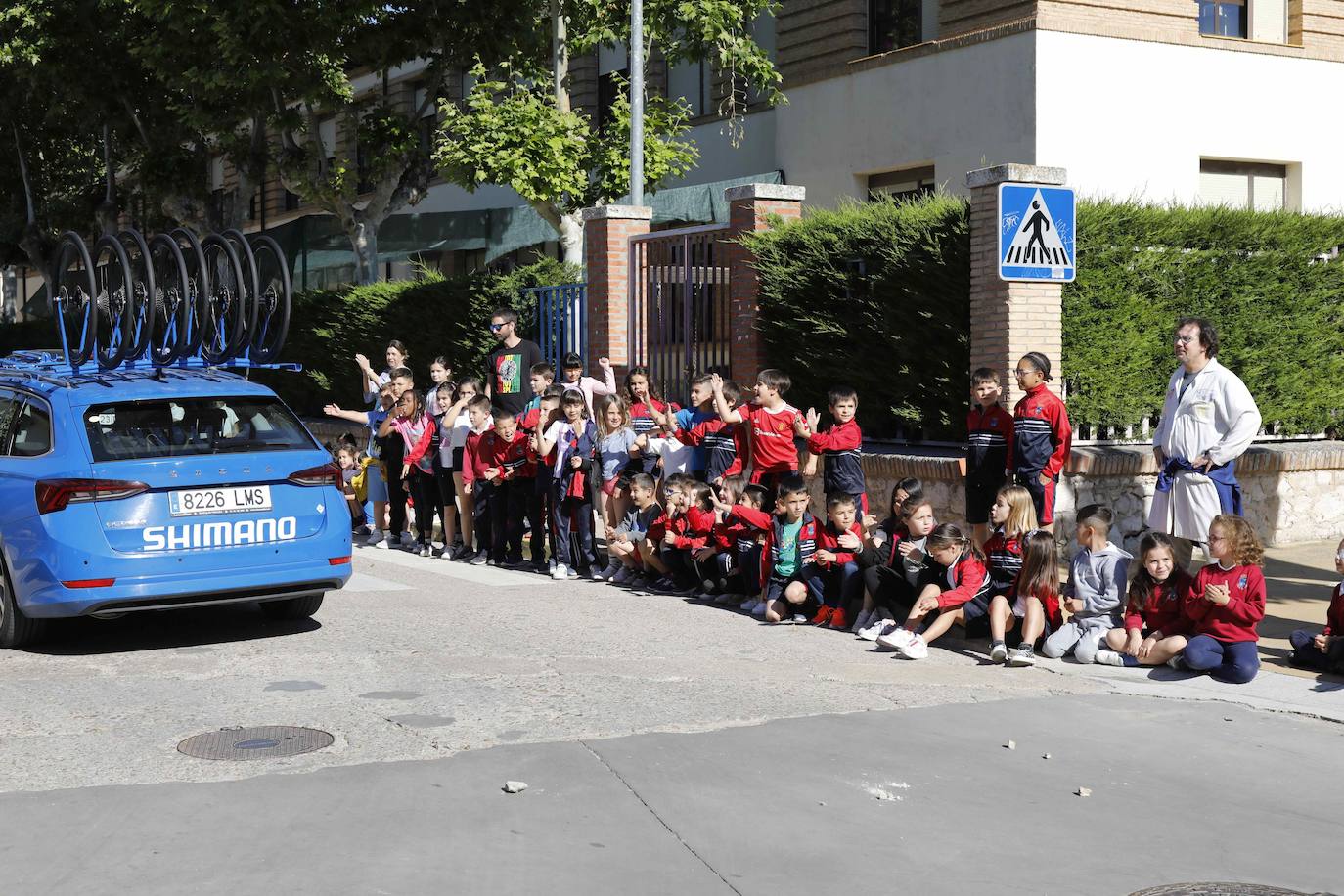 Las imágenes de la visita a Peñafiel de la Vuelta Ciclista