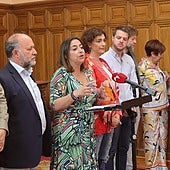 La alcaldesa asegura que la espera para las licencias de obras se ha reducido a la mitad