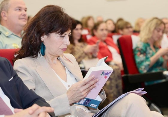 La ministra de Igualdad, Ana Redondo, durante la entrega de premios del 'Concurso literario y artístico 8M'.