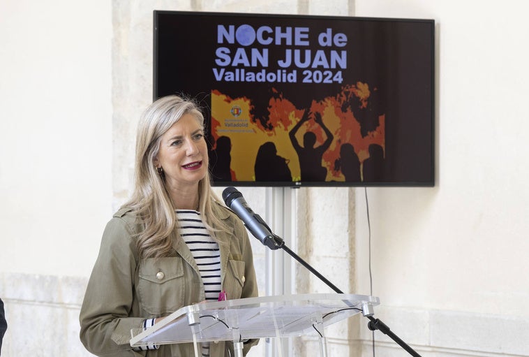 La concejala de Cultura, Irene Carvajal, durante la presentación del programa de San Juan.