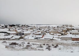 Fuentesaúco de Fuentidueña, bajo la nieve.