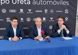 Javier Cuevas, gerente de Arlanzón Motor; Fernando Andrés, consejero delegado de Grupo Ureta, y Fernando Andrés, hijo, gerente de Ural Motor.